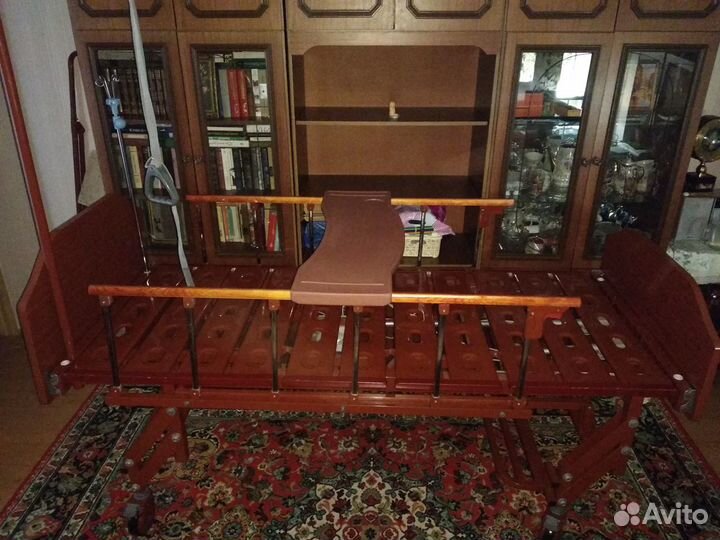 Электрическая медицинская кровать