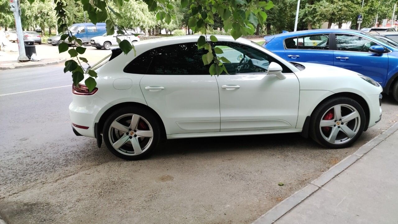 Porsche Macan Turbo: фото из отзыва