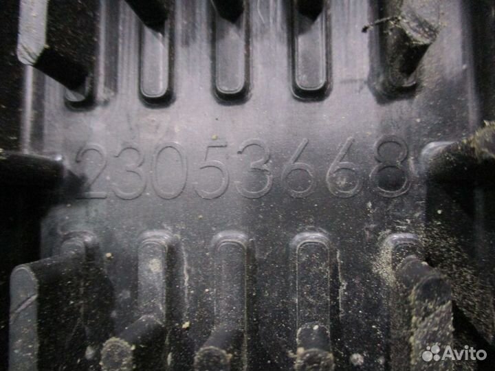 Кронштейн Volvo 23053668