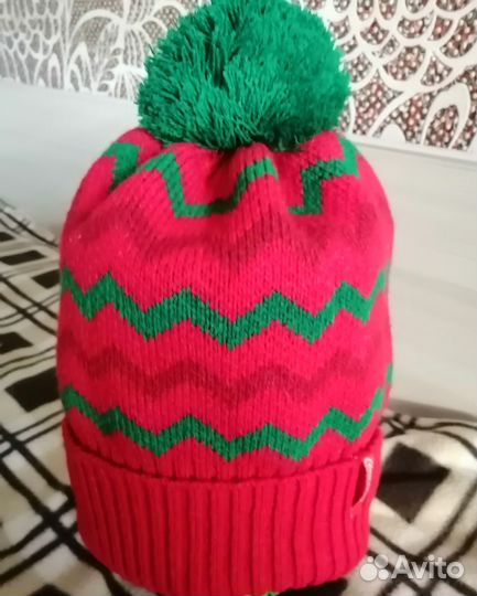Шапки женские (зимние и весенние)