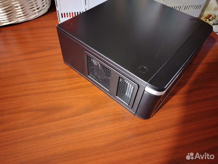 Корпус Mini-ITX inwin