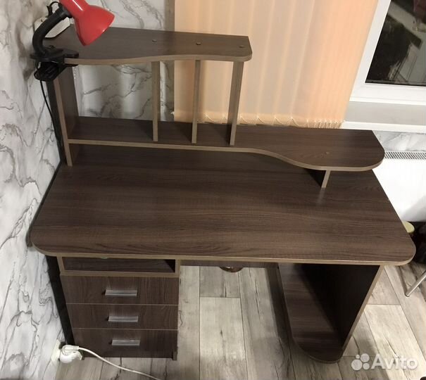 Компьютерный стол, письменный