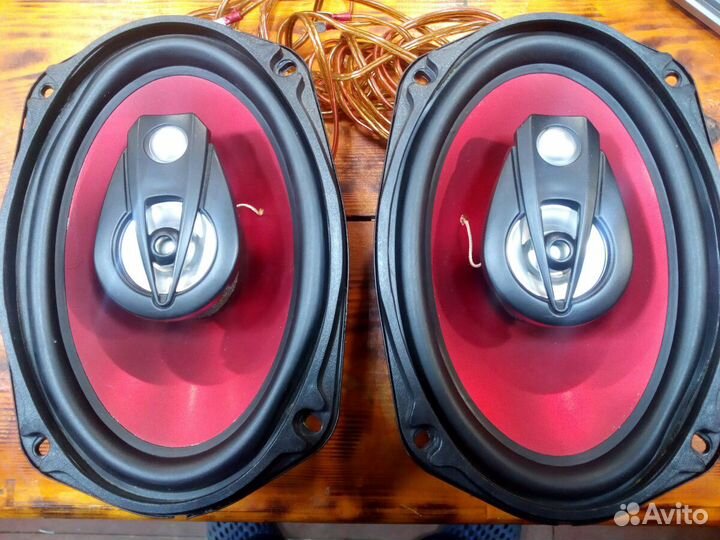 Динамики автомобильные 3 в 1.Пара левый-правый