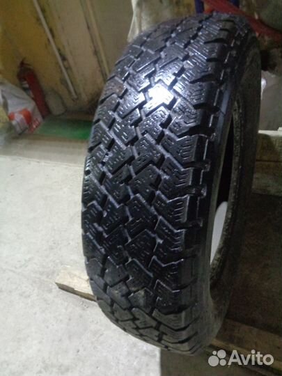 Dunlop SP Qualifier TG20 205/70 R15