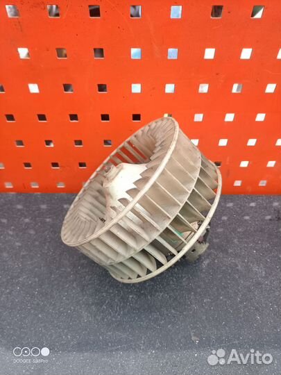 Моторчик печки Mercedes Benz w 202