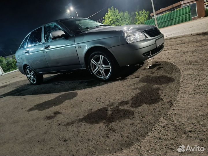 LADA Priora 1.6 МТ, 2011, 200 000 км