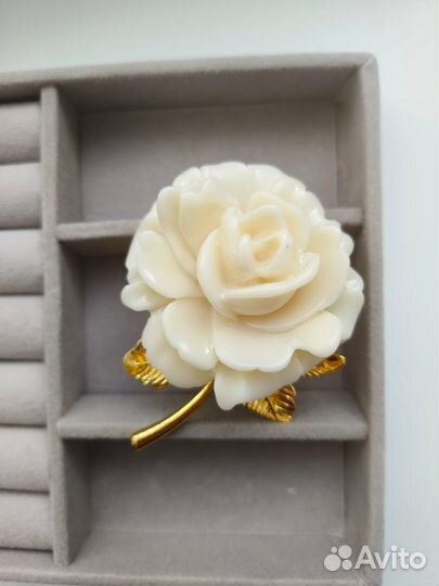 Брошь Роза, новая