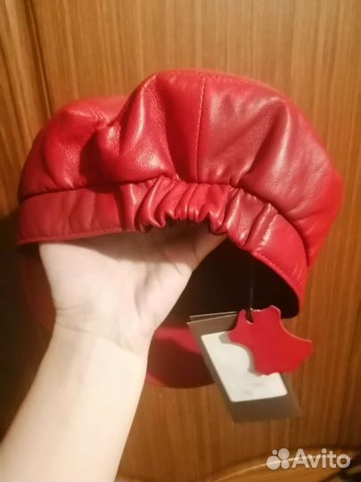Берет женский новый
