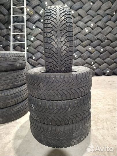 Nokian Tyres Hakkapeliitta 4 235/60 R16