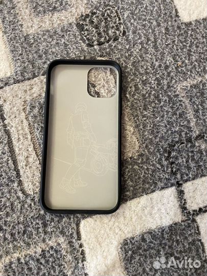 Чехол на айфон 11 pro (002) обсалютно новый