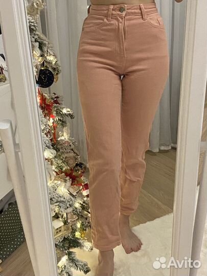 Джинсы mom slim stradivarius