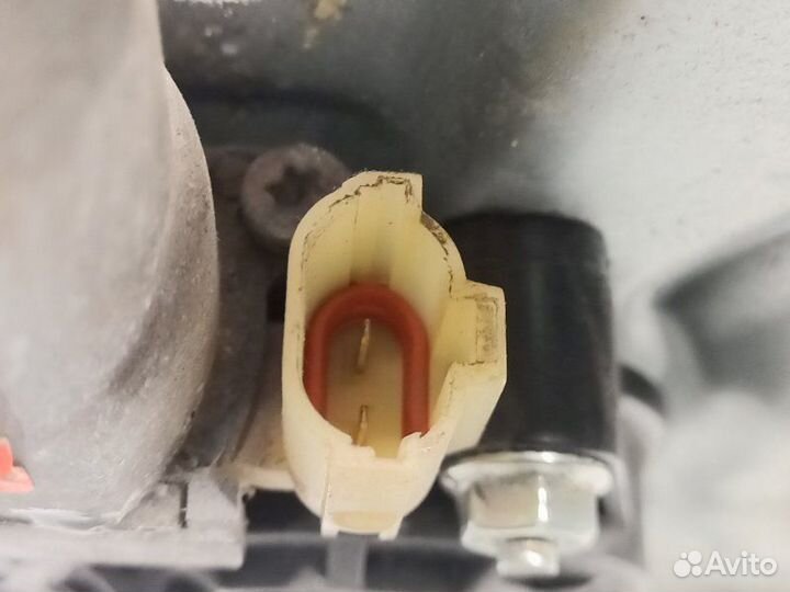 Стеклоподъемник задний правый Hyundai Tucson