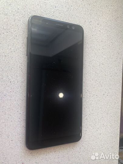 Телефон samsung A8