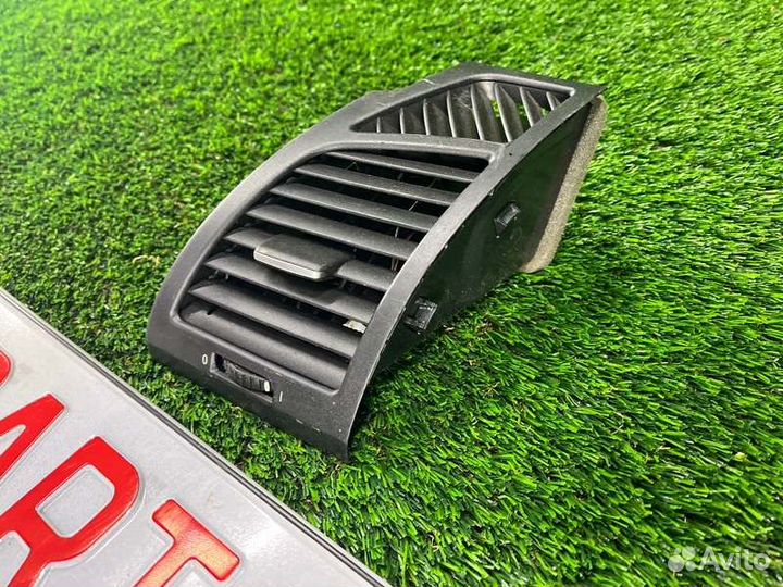 Воздуховод салона левый Bmw 1 E87 N45B16 2006