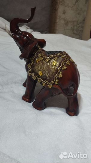 Статуэтка слон