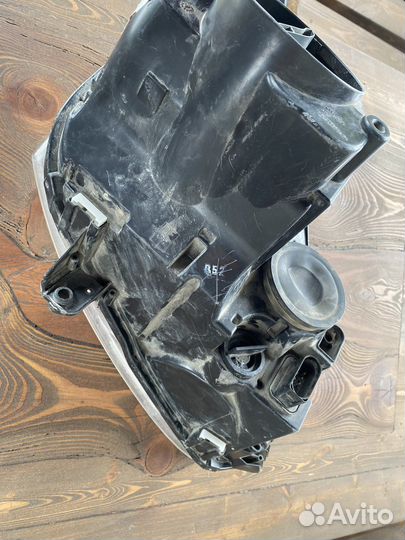 Фара левая Golf 5 и Jetta 5 Hella