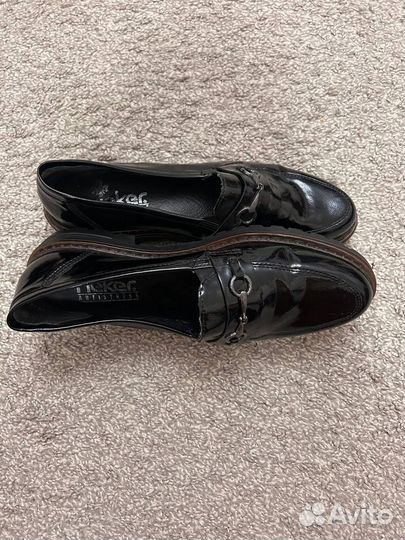 Лоферы женские