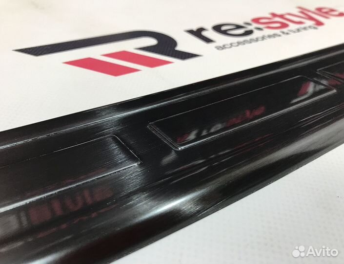 Накладка заднего бампера Lexus ES с 2018 S367