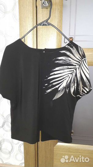 Костюм женский 44