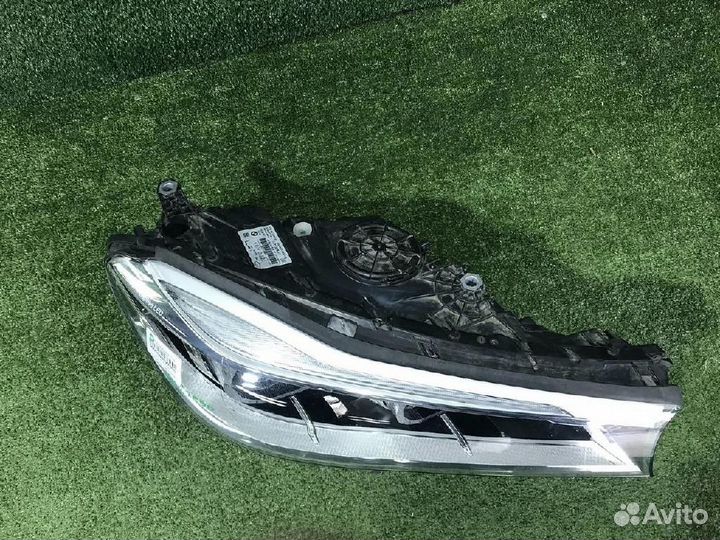 Фара правая BMW 7-Series