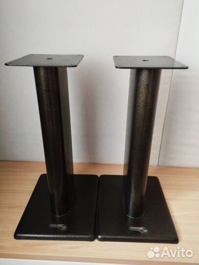 Стойки под акустику