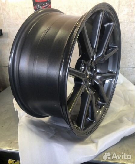 Диск tesla model 3 R 18 Aero новый