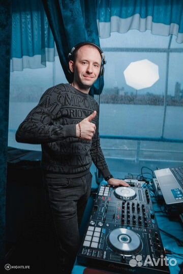 Поющая ведущая и DJ