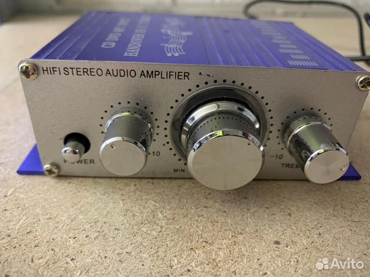 Музыкальный проигрыватель