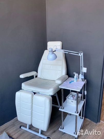 Аренда рабочего места мастера маникюра