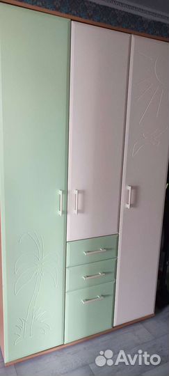 Шкаф в детскую комнату бу