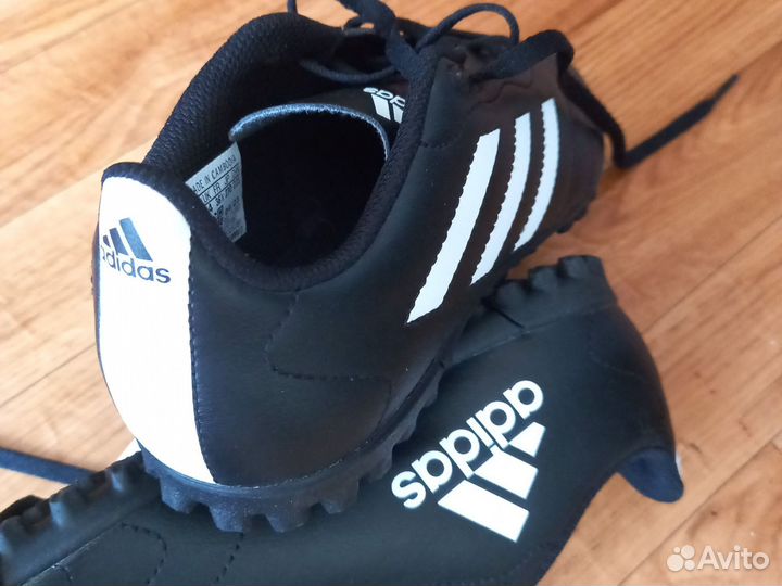 Сороконожки Adidas Goletto