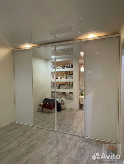 Встраиваемый шкаф