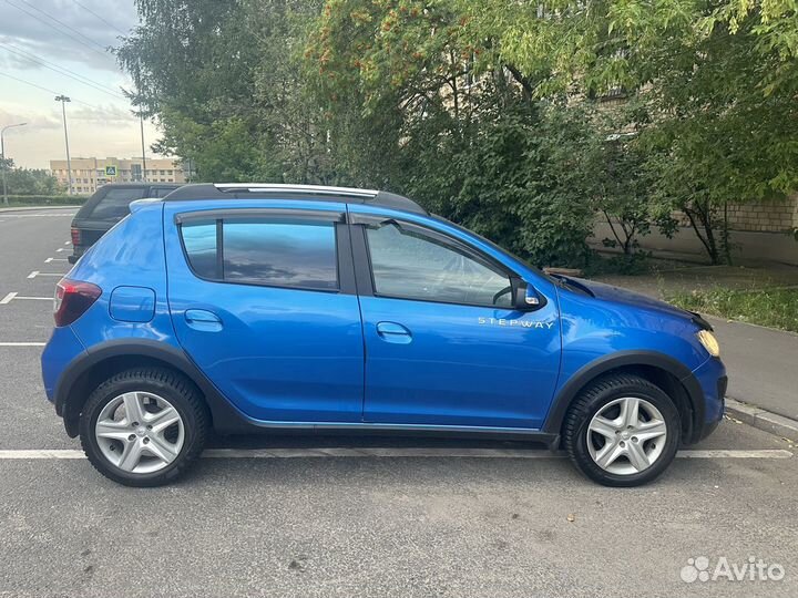 Renault Sandero Stepway 1.6 AT, 2017, 83 000 км