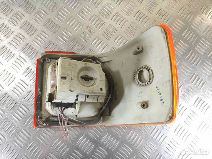 Фонарь задний левый Audi 80/90 1986 1991