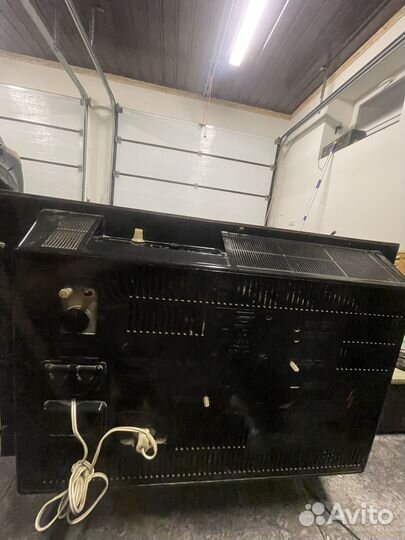 Винтажный Телевизор Таурас