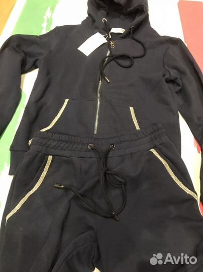 Спортивный костюм женмкий новый