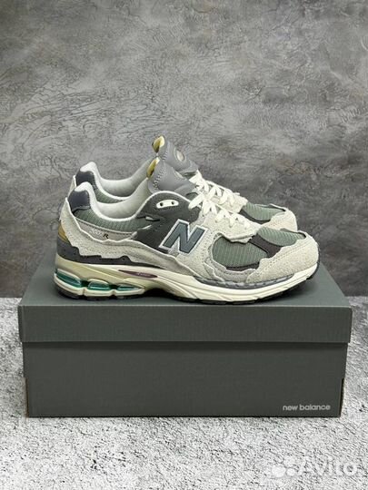 Кроссовки New Balance 2002R