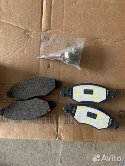 Колодки тормозные передние Peugeot 206 новые