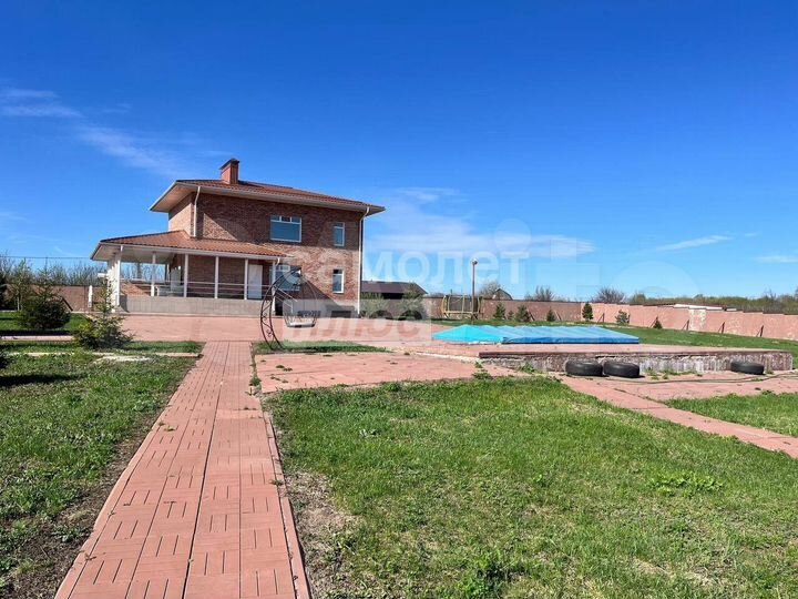 Дом 233 м² на участке 40 сот.