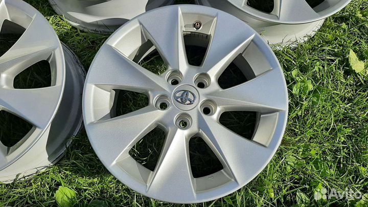 Toyota Оригинал R17 5*114,3 ET33