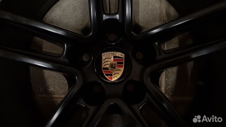 Оригинальные колёса Porsche Macan R19 Германия