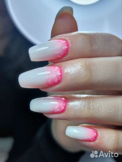 Маникюр и педикюр с покрытием гель-лаком