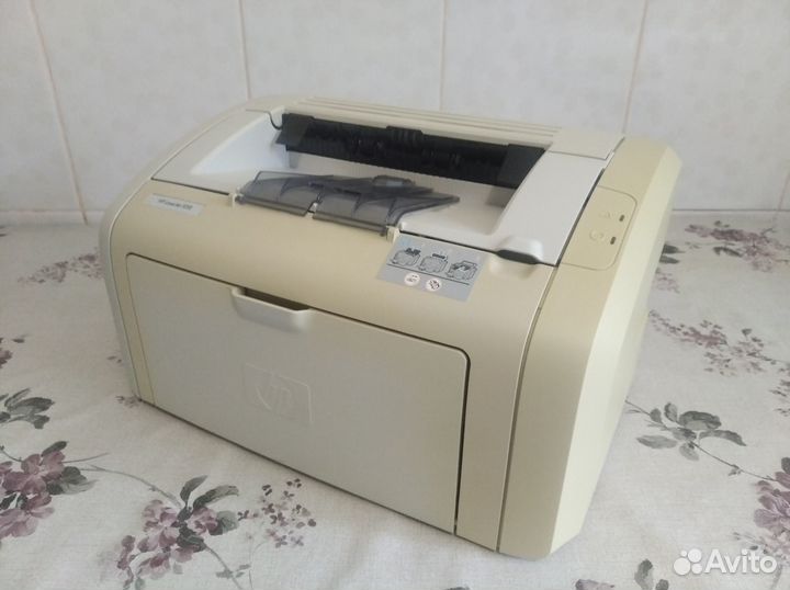 Принтер hp LaserJet 1018 в хорошем состоянии