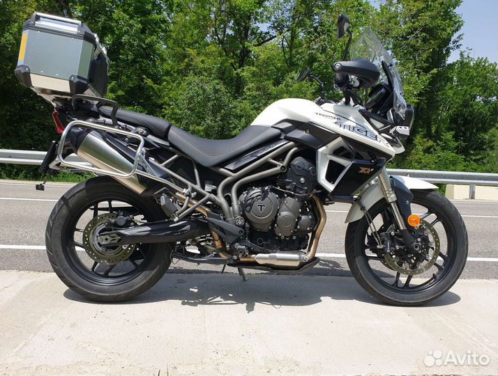 Triumph Tiger 800