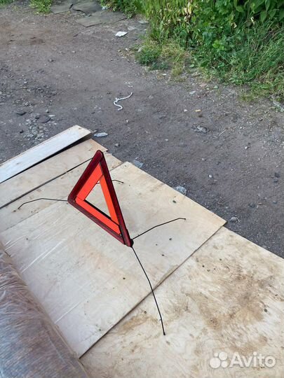 Знак аварийной остановки