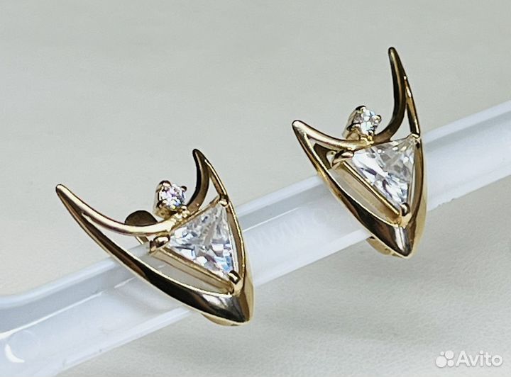 Золотые серьги