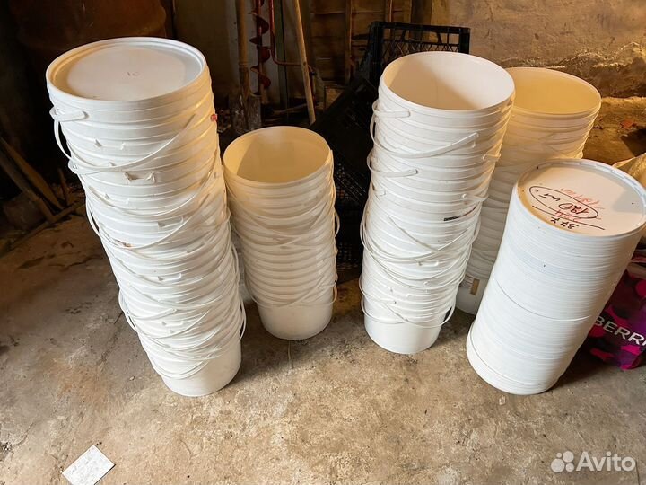 Ведра пластиковые 10л с крышками