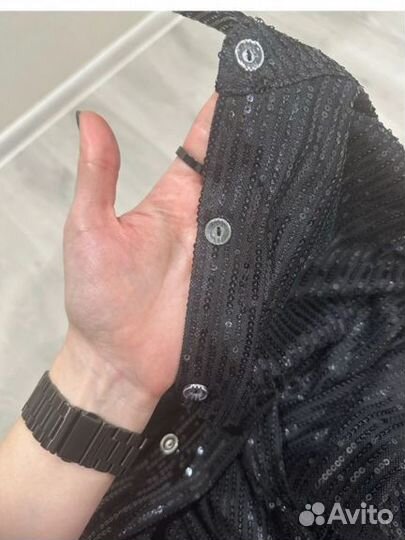 Рубашка с пайетками новая 46-48