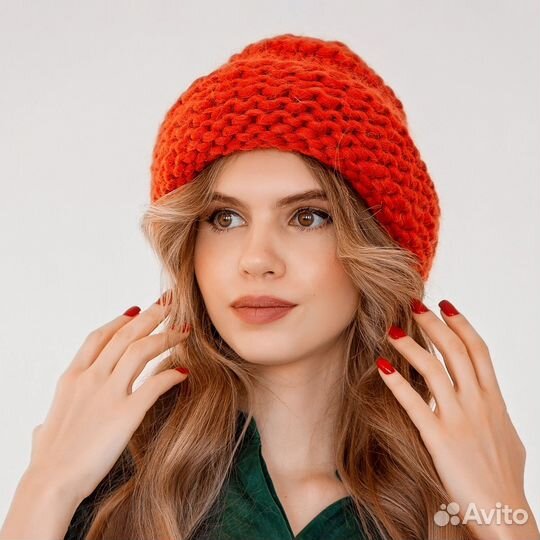 Шапка из кашемира вязаная спицами. Ручная работа