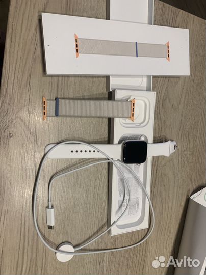 Часы apple watch se 44 mm 2023